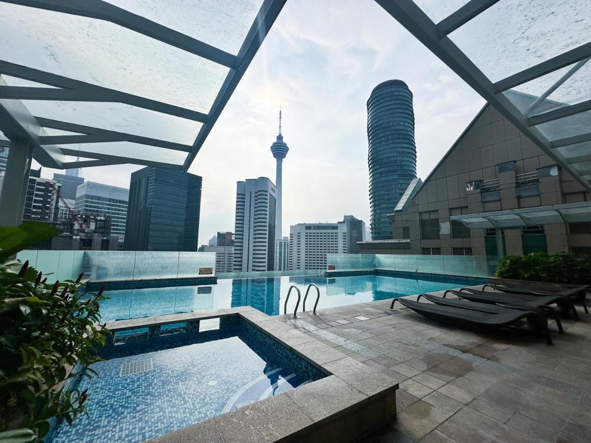 Klcc Suites By Nhb Kuala Lumpur Eksteriør bilde
