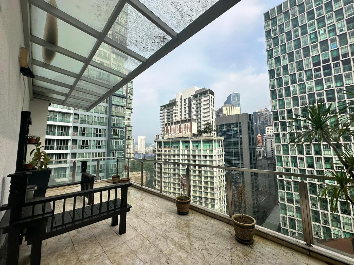 Klcc Suites By Nhb Kuala Lumpur Eksteriør bilde