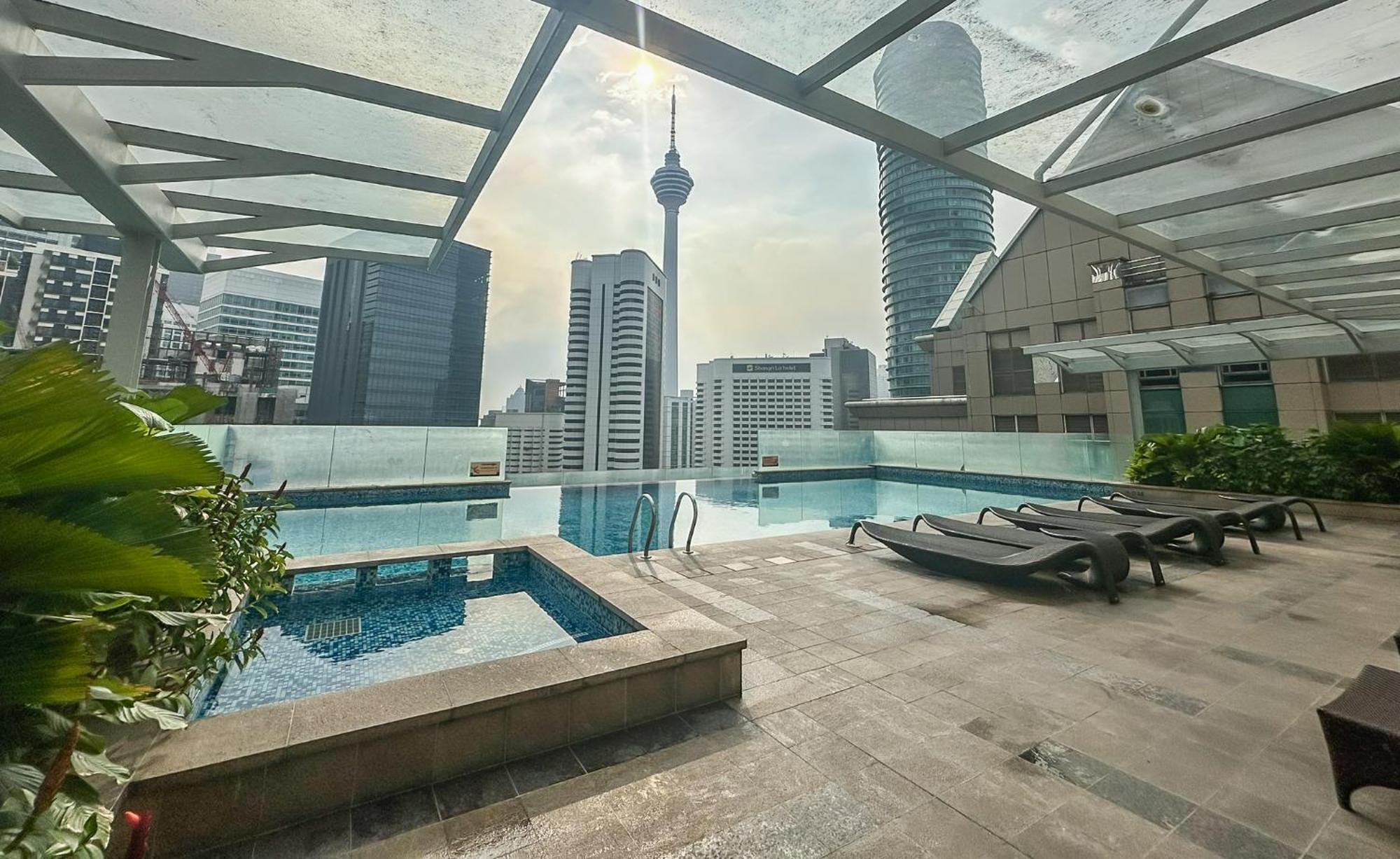 Klcc Suites By Nhb Kuala Lumpur Eksteriør bilde