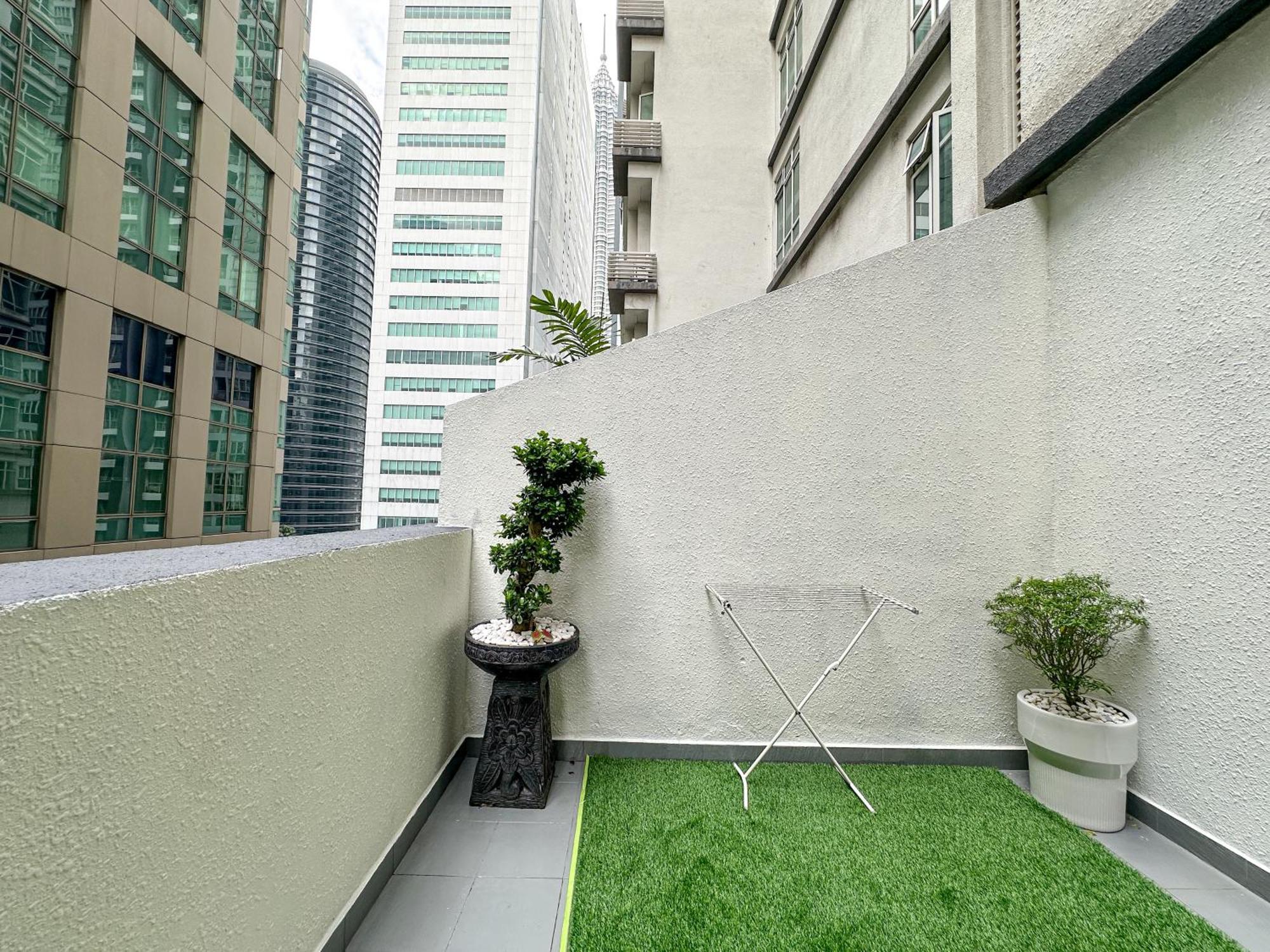 Klcc Suites By Nhb Kuala Lumpur Eksteriør bilde